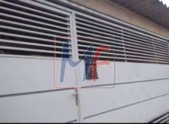 REF 11.925 Excelente Terreno com 4 casas construídas no bairro Jardim Almeida Prado, com 125 metros( 5 X 25), estuda permutas. (Alugadas)