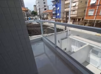 Venda Casa Santos - SP- mAr dOce lAr - sobreposta com sacada e garagem, excelente localização.