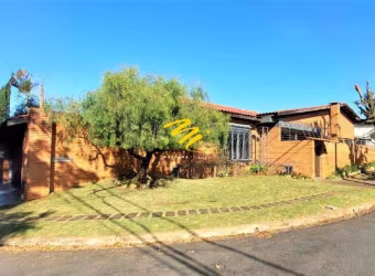 Casa à venda em Campinas, Parque São Quirino, com 5 quartos, com 323.95 m²