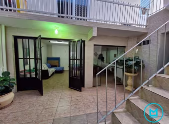 Casa com kitnet centro Balenario Camboriu