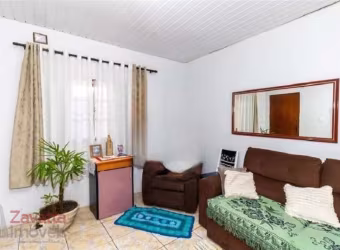 Impecável casa à venda em São Paulo-SP, Parque Vitória - 3 quartos, 2 salas, 2 banheiros, 2 vagas de garagem, 240,00 m²