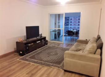 Apartamento a venda na Av vila ema