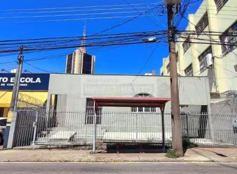 Casa Comercial para Venda e Locação - Terreno Plano no Centro, 562,5m2