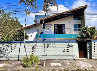 Lindo e amplo sobrado com 04 dormitórios à Venda no bairro do Indaiá a poucas quadras da praia em C