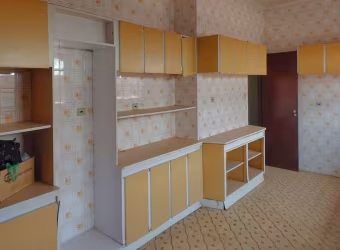 Casa em Vila Irmãos Arnoni, 576m², 3 Dormitórios.