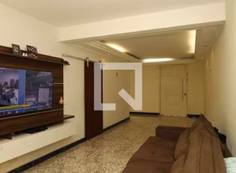 Casa à Venda - Itaquera, 6 Quartos,  330 m2