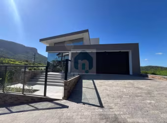 Casa Duplex, 3 suítes, 2 vagas, Pedra Branca, Palhoça/SC - CA104-143