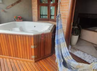 CASA ESTILO LOFT À VENDA NO JARDIM MESSINA EM JUNDIAÍ