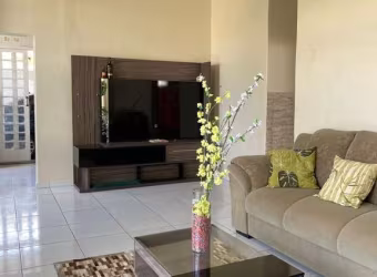 Casa com 6 quartos à venda no Parque 10 de Novembro, Manaus  por R$ 550.000