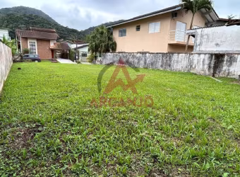 Terreno a Venda com 1.385 m2 em Condomínio Fechado Ubatuba -SP