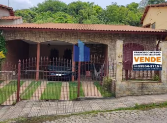Casa para Venda em Volta Redonda, Voldac, 5 dormitórios, 2 suítes, 3 banheiros, 4 vagas