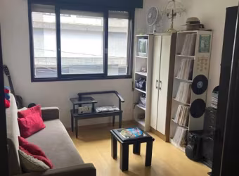 Apartamento de 2 dormitórios, sala, cozinha, banheiro, área de serviço com vaga de garagem escriturada. &lt;BR&gt;Localizado no bairro Cristo Redentor, este encantador apartamento oferece uma moradia 