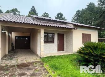 Casa à Venda, 233M², 3 dormitórios, 1 suite, 3 banheiros, 2 vagas