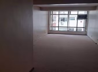 Conjunto/Sala em Porto Alegre, no bairro Centro Histórico, à venda.