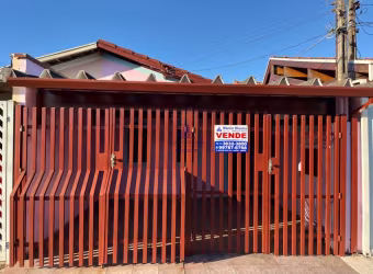 Casa com 2 quartos à venda no Jardim Maria Augusta, Taubaté  por R$ 330.000