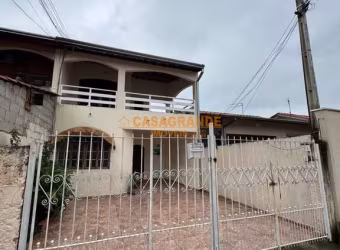 Alugo casa com 03 quartos, 100m² no Jardim Ismênia