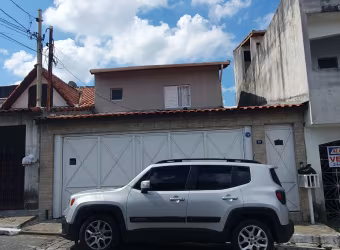 Boa casa com edicula, 03 dormitórios sendo uma suíte, 02 vagas