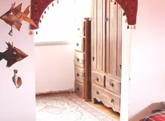 APARTAMENTO DE 94M² COM TRES QUARTOS, UMA SUITE, DOIS BANHEIROS EM VILA MADELENA