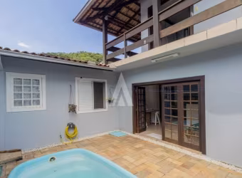 Casa em condomínio fechado com 3 quartos à venda na Rua Itajubá, --, Bom Retiro, Joinville por R$ 660.000