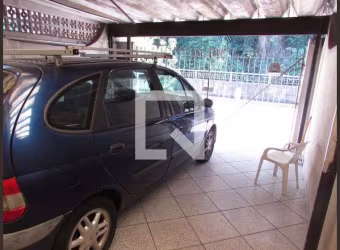 Casa à Venda - Jardim Nadir, 4 Quartos,  130 m2