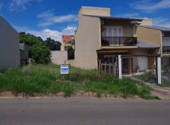 ótimo terreno com 08 x 25 ( 200m²) limpo, entre residencias de médio padrão,  com vista para o guaiba, documentação em dia.