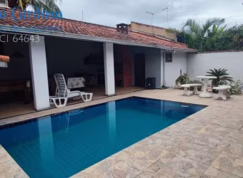 CASA COM PISCINA APENAS 200M DO MAR! 2 QUARTOS + EDÍCULA ITANHAEM/SP