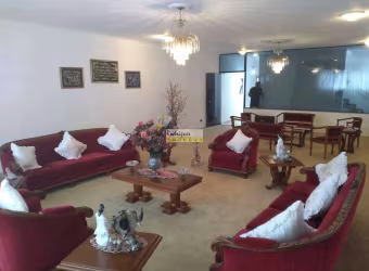 Prédio 4 dorms, 8 vagas, elevador, Vila Valença, SV - R$ 2.7 mi