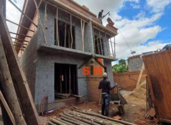 Sobrado com 2 dormitórios à venda, 77 m² por R$ 470.000 - Jardim Ipê - Itaquaquecetuba/SP