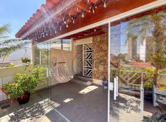 Sobrado com 3 dormitórios à venda, 200 m² por R$ 900.000,00 - Vila Scarpelli - Santo André/SP