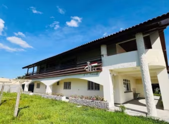Sobrado para venda com 4 quartos 2 suítes no bairro Gralha Azul em Fazenda Rio Grande - SO399