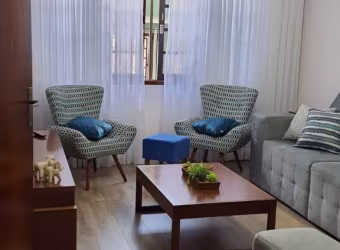 Lindo Sobrado com 3 dormitórios sendo 1Suítes e 3 banheiros à Venda, 224m²  na Vila Guarani em Santo André  - SP