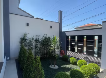 Lindo Sobrado com 04 Dormitórios  Sendo 4Suítes e 06 banheiros à Venda, 340m² de área Construída, com Terreno de 300m2   no Bairro Parque dos Pássaros em São Bernardo do Campo - SP