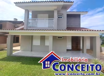 C1092 - Belíssima residência com piscina localizada em região de moradores