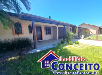 C1105 - Excelente residência com piscina localizada no Centro de Imbé