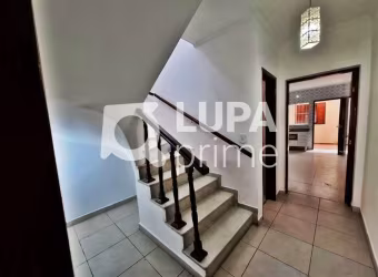 CASA COM 3 QUARTOS E 2 VAGAS DE GARAGEM PARA LOCAÇÃO NO JARDIM GUANÇA