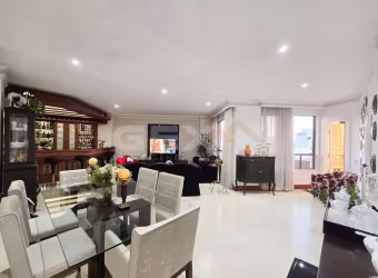 Apartamento amplo com acabamento clássico!