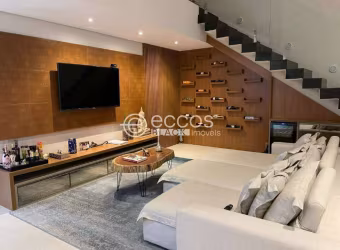 Casa à venda, 3 quartos, 3 suítes, 3 vagas, Jardim Karaíba - Uberlândia/MG