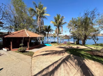 Chácara à venda, 3 quartos, 1 suíte, 8 vagas, Área Rural de Uberlândia - Uberlândia/MG