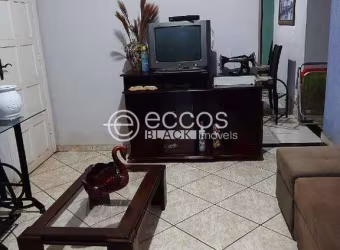 Casa à venda, 3 quartos, 2 vagas, FABRÍCIO - UBERABA/MG
