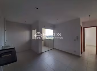Apartamento para aluguel, 2 quartos, 1 suíte, 1 vaga, Portal do Vale - Uberlândia/MG