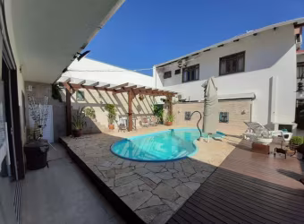 Casa para Venda em Penha, Armação Itapocorói, 6 dormitórios, 2 suítes, 7 banheiros, 5 vagas
