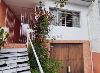 Excelente Casa Térrea Assobradada com 3 dormitórios 2 vagas - Quintal / Terraço - Próx Metrô