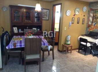 Casa Condominio para Venda - 159m², 2 dormitórios, sendo 1 suites, 2 vagas - Menino Deus