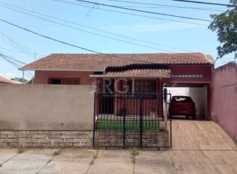 Casa para Venda - 52.5m², 2 dormitórios, 2 vagas - Bom Sucesso