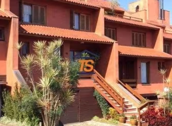 Casa para Venda - 380m², 3 dormitórios, sendo 2 suites, 2 vagas - Cristal