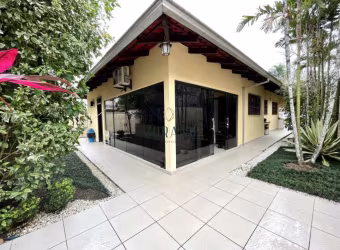 Casa plana com 3 dormitórios à venda, 161 m² por R$ R$ 850.000,00 – Bom Retiro - Joinville/SC.