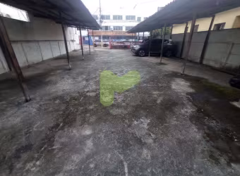 Vendo terreno plano no centro