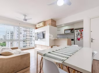 Apartamento com 3 quartos à venda na Rua Bezerra de Menezes, 623, Passo da Areia, Porto Alegre por R$ 730.000