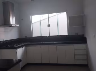 Casa com 3 quartos à venda na Avenida Brasil Norte, Parque Nova Carioba, Americana por R$ 500.000