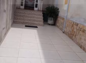Sobrado para Venda em Taubaté, Centro, 2 dormitórios, 1 suíte, 2 banheiros, 6 vagas